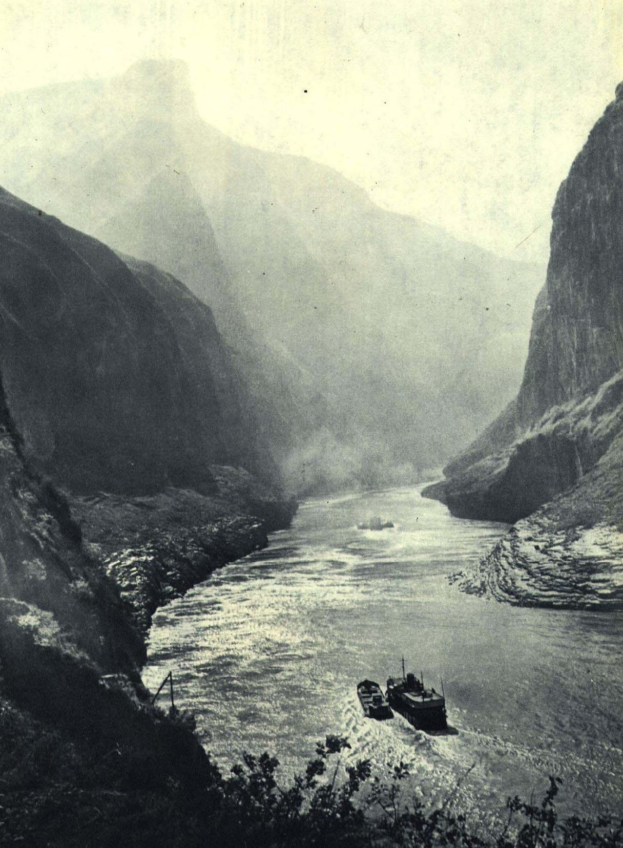 A 1962 photograph of the Three Gorges, steep cliffs on both sides of the Yangtze.